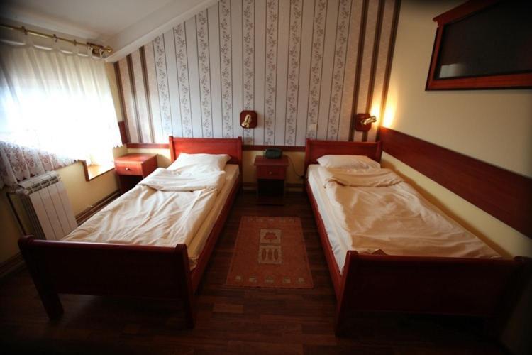 Hotel Dunav Sremski Karlovci Værelse billede