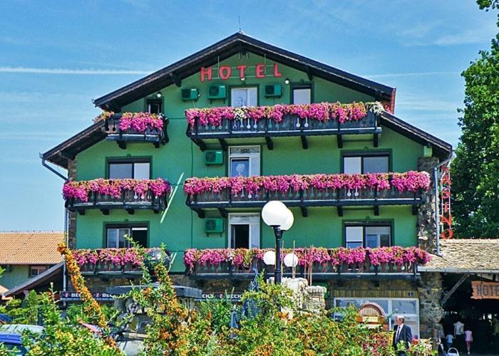 Hotel Dunav Sremski Karlovci Eksteriør billede